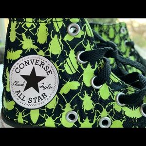 RARE! Glow-in-the-Dark 🌟 Converse A Bug's World Chuck Taylor Kids Size 11 🐜